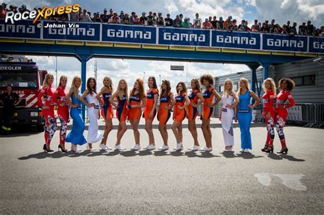 Vrouwelijk Schoon Op De Gamma Racing Day In Assen 16 Grid Girls Op Een