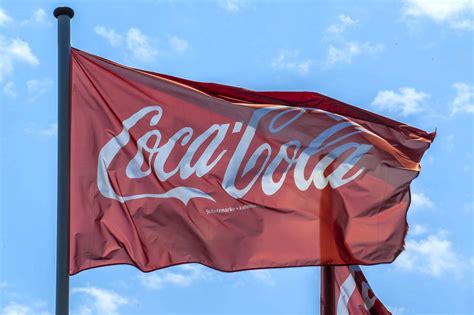 Coca Cola schließt Produktion und Logistik in Soest DerWesten de