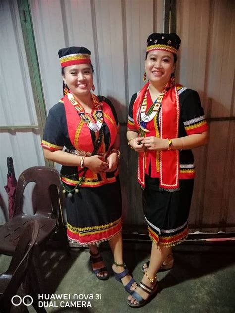 Pin By Aizat Mohd Sofian On Sarawak Landed Dayak Native Bidayuh Costume