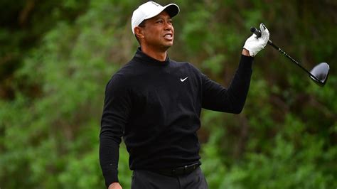 Tiger Woods score: Danger of missing cut lurks after inconsistent Round