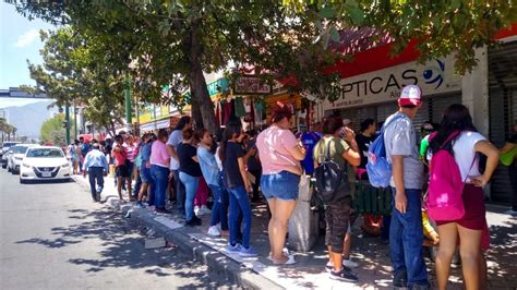 Todo Al Ltimo Regios Abarrotan Tiendas De Uniformes Escolares