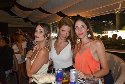 Nightlife Budva: Paris Night Club Girls at the Paris Club in Budva