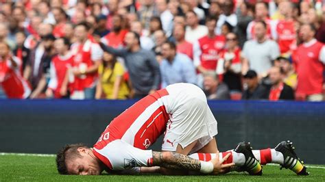 Arsenal Lose Debuchy For Group Stage Uefa Champions League