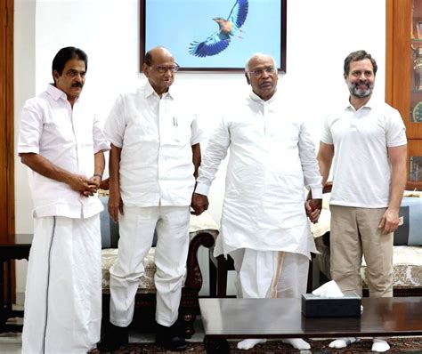 Ncp Chief Sharad Pawar Meets Congress President Mallikarjun Kharge And