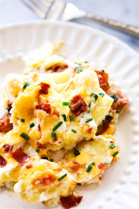 Easy Sour Cream Scalloped Potatoes