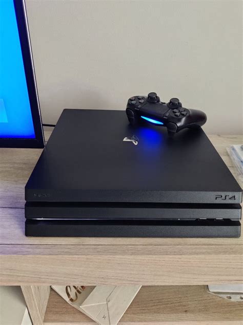 PS4 pro 1tb CUH 7016B άριστο PlayStation Consoles Insomnia gr