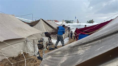 كونا Heavy rainfall adds to suffering of displaced Gazans انسان