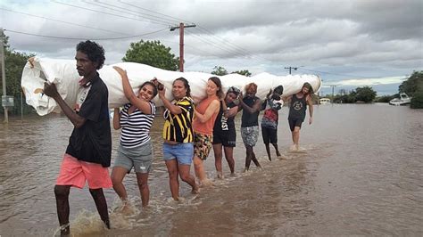 Western Australia Floods Kimberley Locals Team Up To Rescue Living