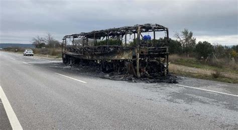 Yolcu otobüsü seyir halindeyken bir anda alev aldı Tam 23 kişi vardı