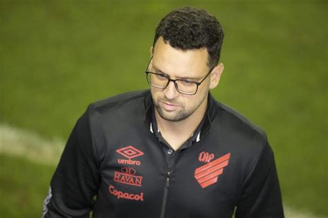 Filho de Dorival Júnior Lucas Silvestre testa positivo para a Covid 19