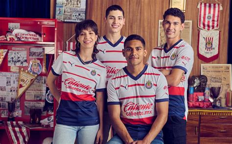 Chivas Revela Sus Nuevos Jerseys De Visitante Para Varonil Y Femenil