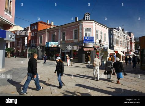 Flower Street Bulgaria Hi Res Stock Photography And Images Alamy