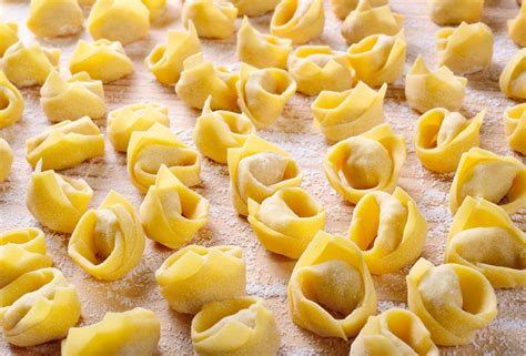 Segreti Svelati Il Ripieno Dei Tortellini Bolognesi Italiqa