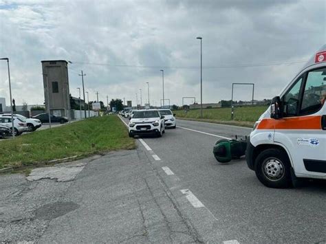 Medolago Scontro Auto Moto Due Feriti Bergamonews