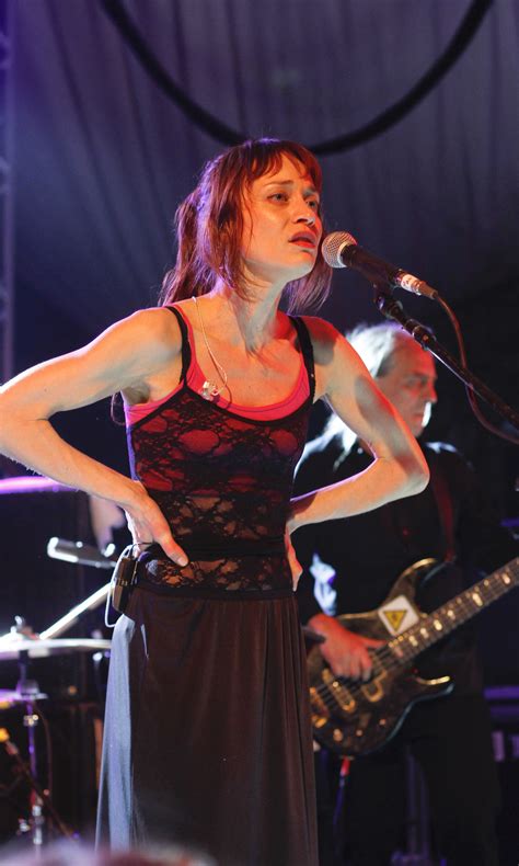 Fiona Apple Makes Return To Spotlight At Sxsw