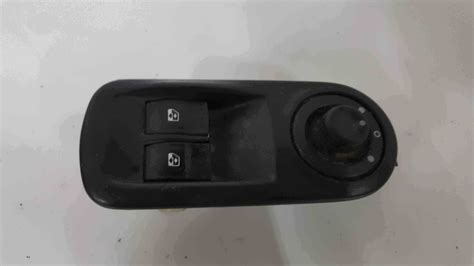 Renault Trafic Drivers Osf Front Window Switch Mirror