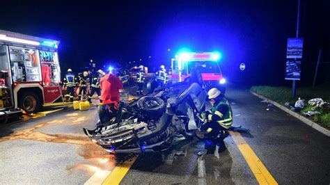 Rhein Neckar Kreis Auto Berschl Gt Sich Fahrer Lebensgef Hrlich