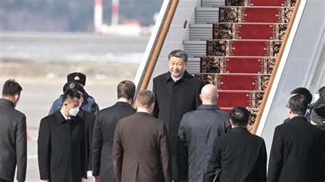 Ante Ojos Cuadrados De Occidente Xi Jinping Llega A Mosc Hispantv