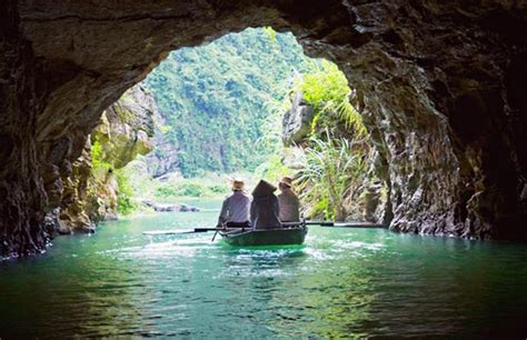 Trang An Scenic Landscape - Bai Dinh pagoda Day Tour from Hanoi