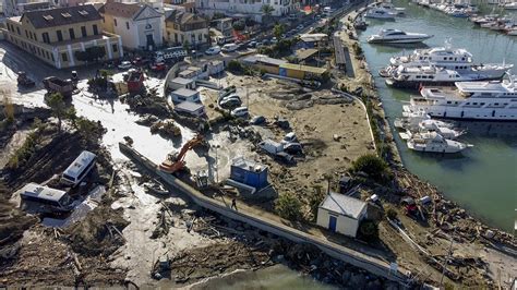 Alluvione Ischia Prefetto 3 Corpi Ritrovati Oltre 1 000 Evacuati In