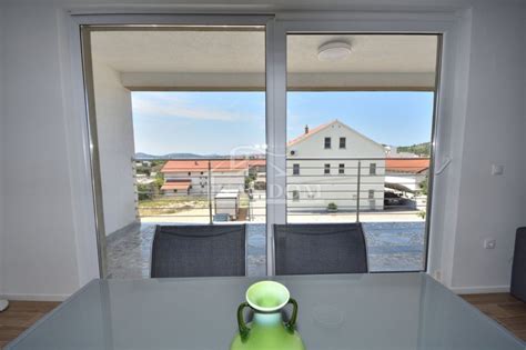 Vodice Dvosoban Stan Na Prvom Katu Prodaja