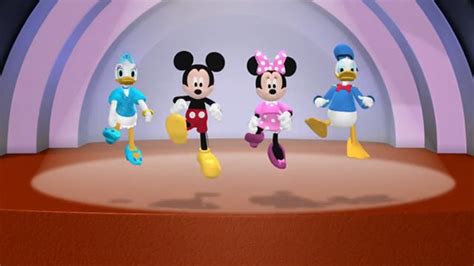 Mickey Mouse Clubhouse S01E11 Daisy s Dance iToons آموزش زبان و