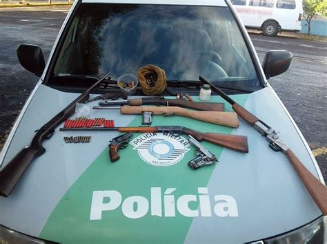 G1 Polícia Ambiental Apreende 8 Armas De Fogo Em Presidente Venceslau