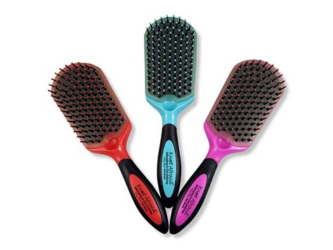 Curl Defining and Detangling Self Cleaning Hair Brush