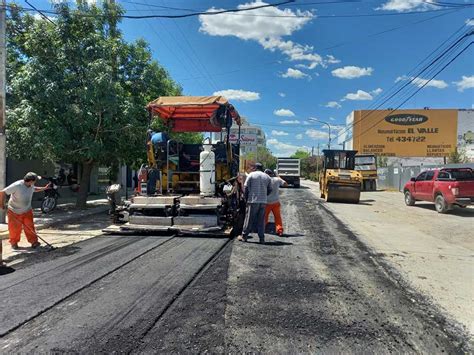 Avanza el plan de repavimentación y bacheo en distintos puntos de la