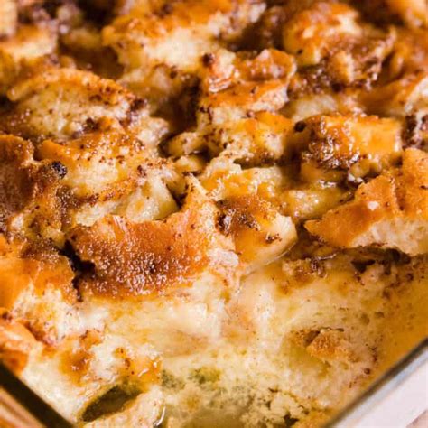 This Old Fashioned Bread Pudding Recipe Is Classic And Reminds You Of Grandmas Plus It Uses