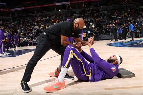 Lakers Injury Report Anthony Davis To Miss 4 Weeks With Mcl Sprain