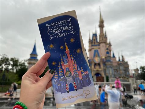 The Official Guide Map For Mickey S Very Merry Christmas Party