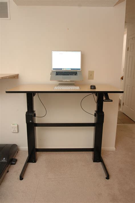 Ergotron Workfit-D Sit-Stand Desk review – DeskHacks