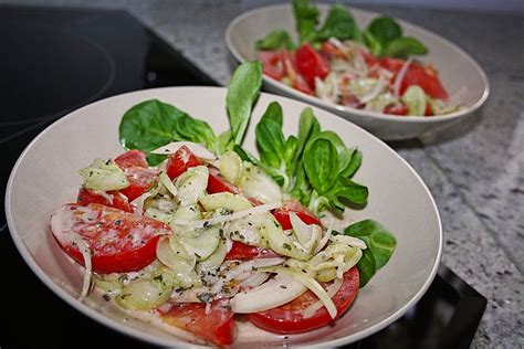 Gurken Tomaten Zwiebel Salat Von Mayerin Chefkoch De