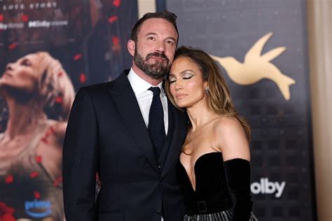 Jennifer Lopez And Ben Affleck ‘moving Forward With Divorce Despite