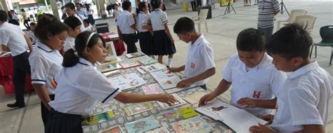 Asociación Cultural Javier Heraud incentivando la lectura en colegios