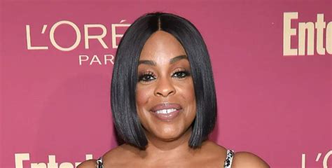 Niecy Nash Height Weight Body Measurements Bra Size Shoe Size