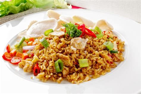 Resep Nasi Goreng Bumbu Bali Rempahnya Menggugah Selera