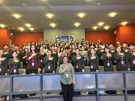 Freshmen College Students Empowered Through Navigating The College