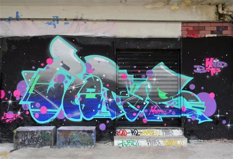 Love The Neon 80s Vibe Street Art Graffiti Mural