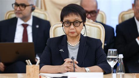 Tepis Mundur Menlu Retno Sebut Kabinet Jokowi Baik Baik Saja Dan Solid