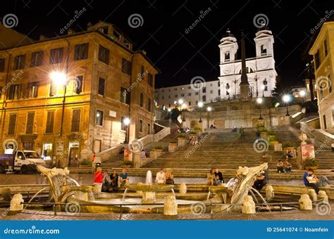 Spanish Steps at night editorial stock image. Image of piazza - 25641074