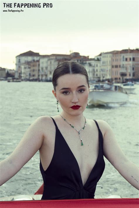 Kaitlyn Dever Nude The Fappening