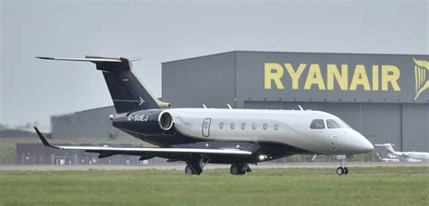 Embraer Emb Legacy G Suej Arriving At Stansted Flickr