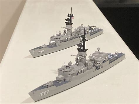 Knox Class Frigate Ff1073 Robert E Peary Plastic Model Frigate Kit 1700 Scale 70002