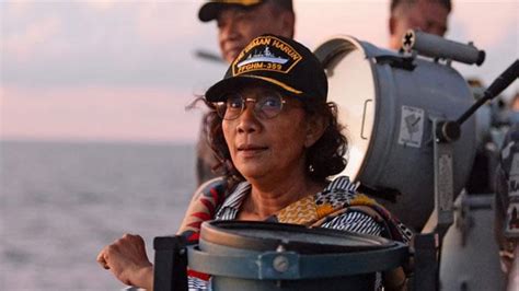 Susi Pudjiastuti Ungkap Modus Baru Illegal Fishing Di Indonesia Tempo Co