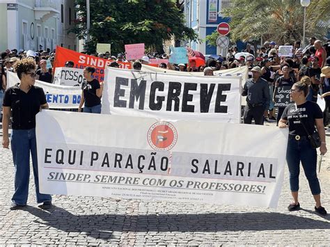 Cabo Verde Sindicato Democr Tico Dos Professores Diz Que Greve Teve