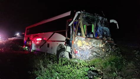 Aparatoso Accidente En Carretera La Tinaja Cosoleacaque Xeu Noticias