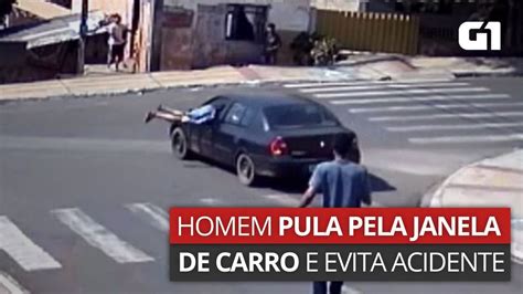 Homem Que Pulou Em Janela De Carro Desgovernado Disse Que Se Preocupou