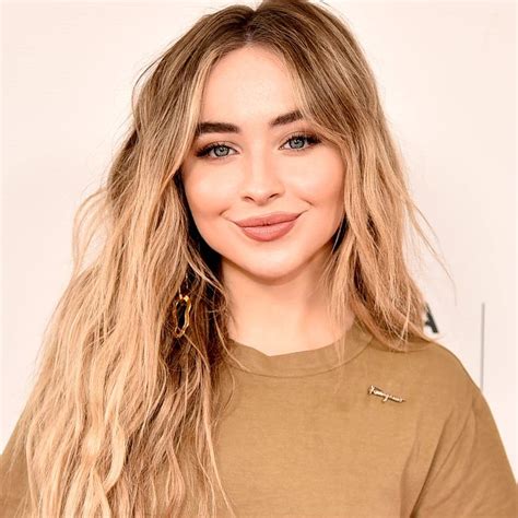 This Is Sabrina Carpenters Natural Hair Color And It Is Gorgeous Sabrina Carpenter Sabrina